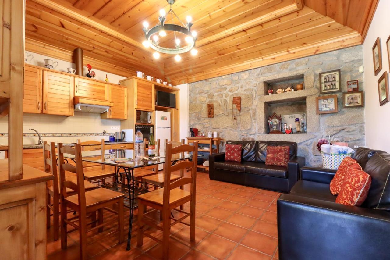 Casa Largo Do Porto - Country House With Swimming Pool Віана-ду-Каштелу Екстер'єр фото
