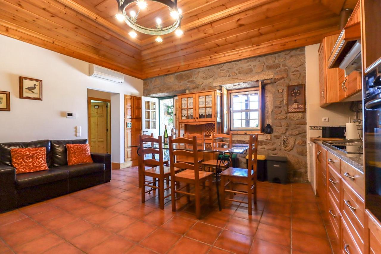 Casa Largo Do Porto - Country House With Swimming Pool Віана-ду-Каштелу Екстер'єр фото