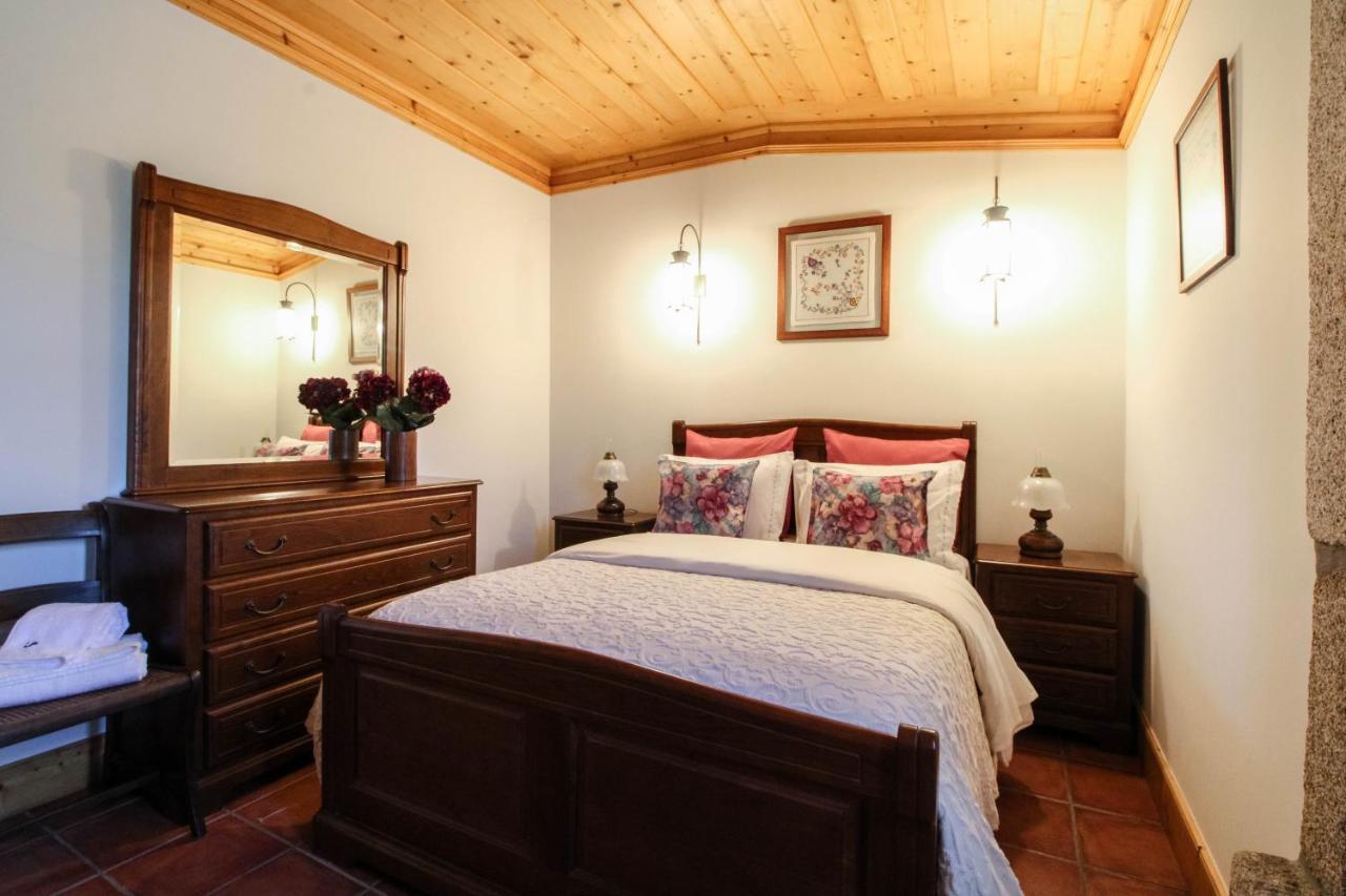 Casa Largo Do Porto - Country House With Swimming Pool Віана-ду-Каштелу Екстер'єр фото